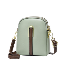 Bolsa de Ombro Fendy Feita em Couro